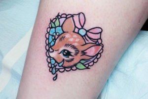 Ciervo tierno tatuaje